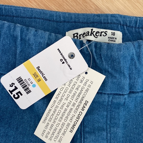 Breakers - Soft Denim Shorts - Size 18 - Picture 2 of 3